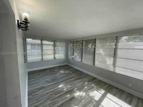 Lauderdale Lakes FL 33309