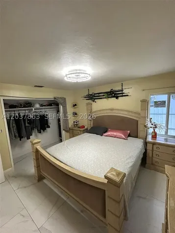 5157 NE 5th Avenue Oakland Park FL 33334