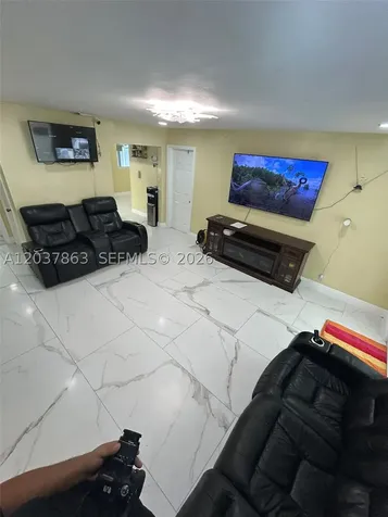 5157 NE 5th Avenue Oakland Park FL 33334