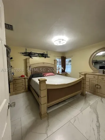 5157 NE 5th Avenue Oakland Park FL 33334