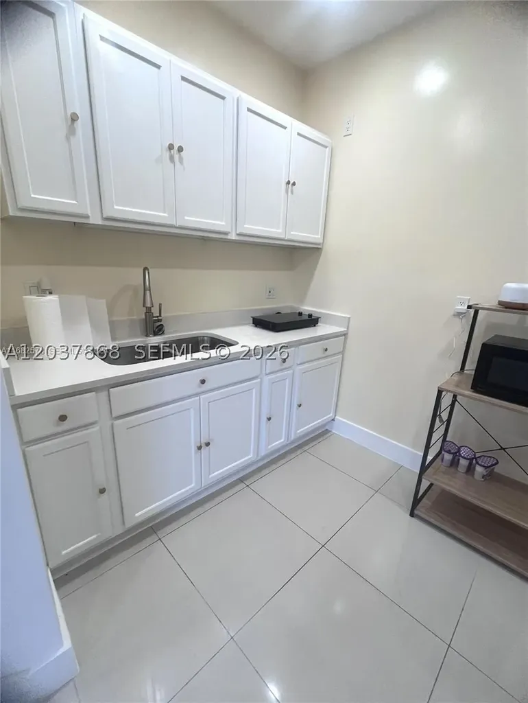 2434 Polk Street Hollywood FL 33020