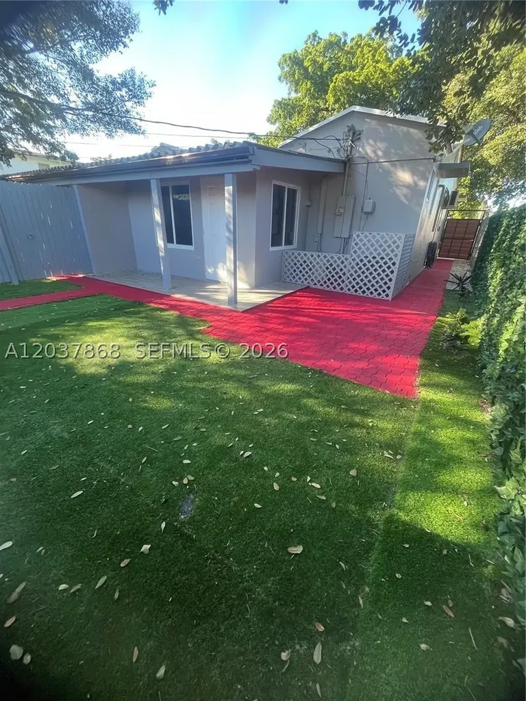 2434 Polk Street Hollywood FL 33020