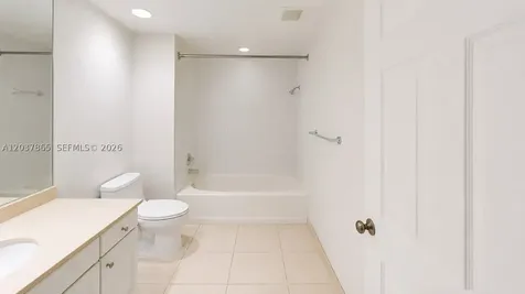 2000 N Bayshore Drive Miami FL 33137