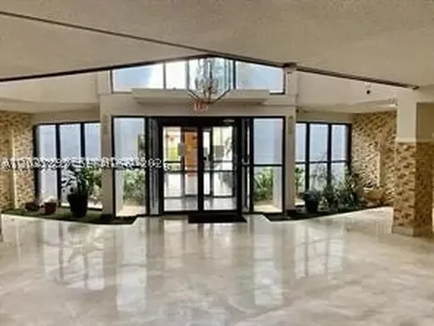 2025 NE 164 North Miami Beach FL 33162