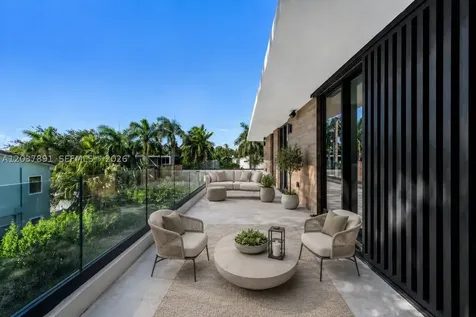 4430 Nautilus Drive Miami Beach FL 33140
