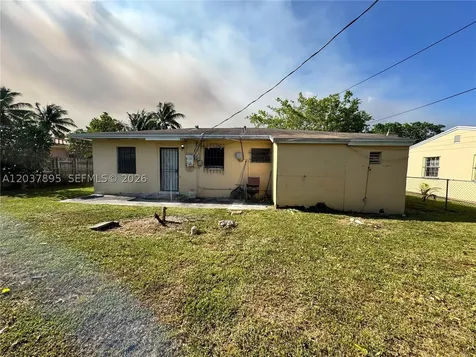 950 NE 160th Street North Miami Beach FL 33162