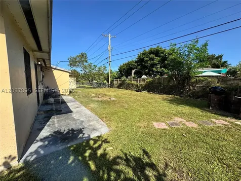 950 NE 160th Street North Miami Beach FL 33162