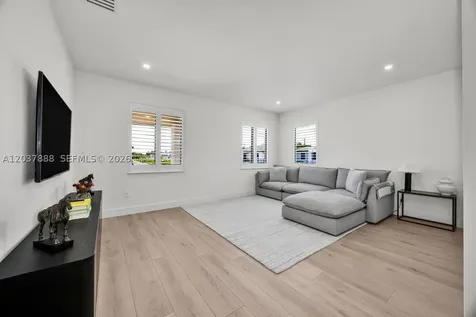 12021 SW 82nd Place Miami FL 33156