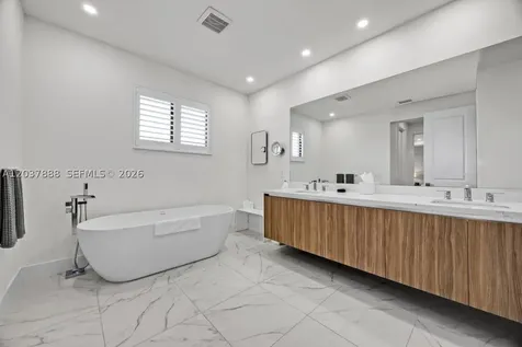 12021 SW 82nd Place Miami FL 33156