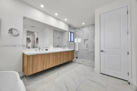 12021 SW 82nd Place Miami FL 33156
