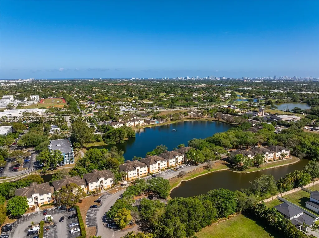 3690 N 56th Avenue Hollywood FL 33021