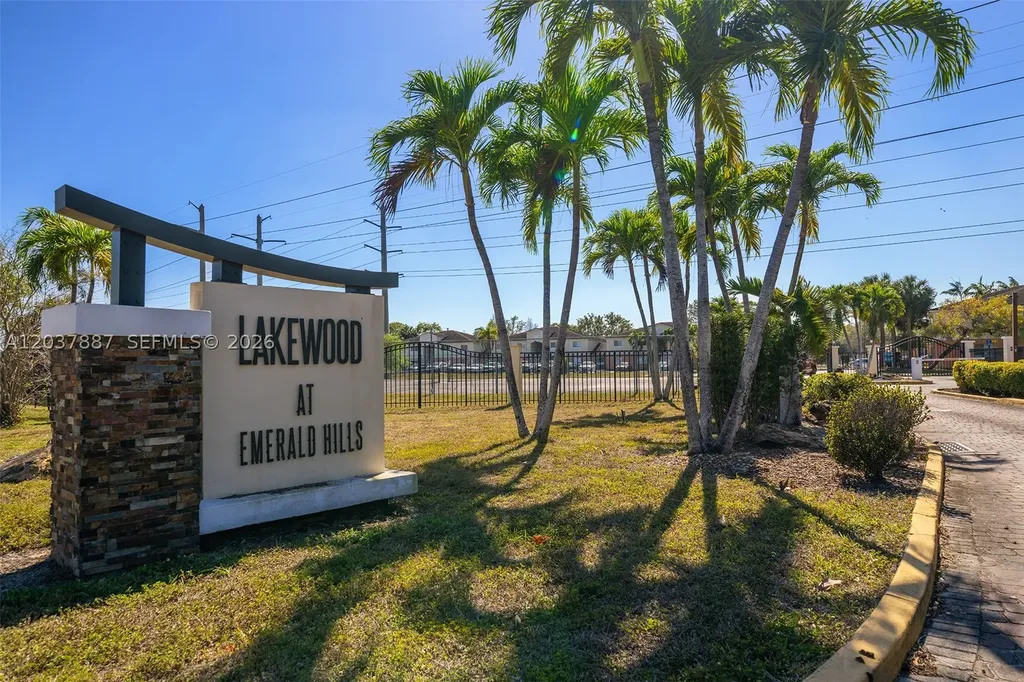 3690 N 56th Avenue Hollywood FL 33021