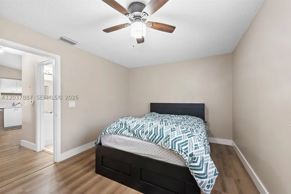 3690 N 56th Avenue Hollywood FL 33021