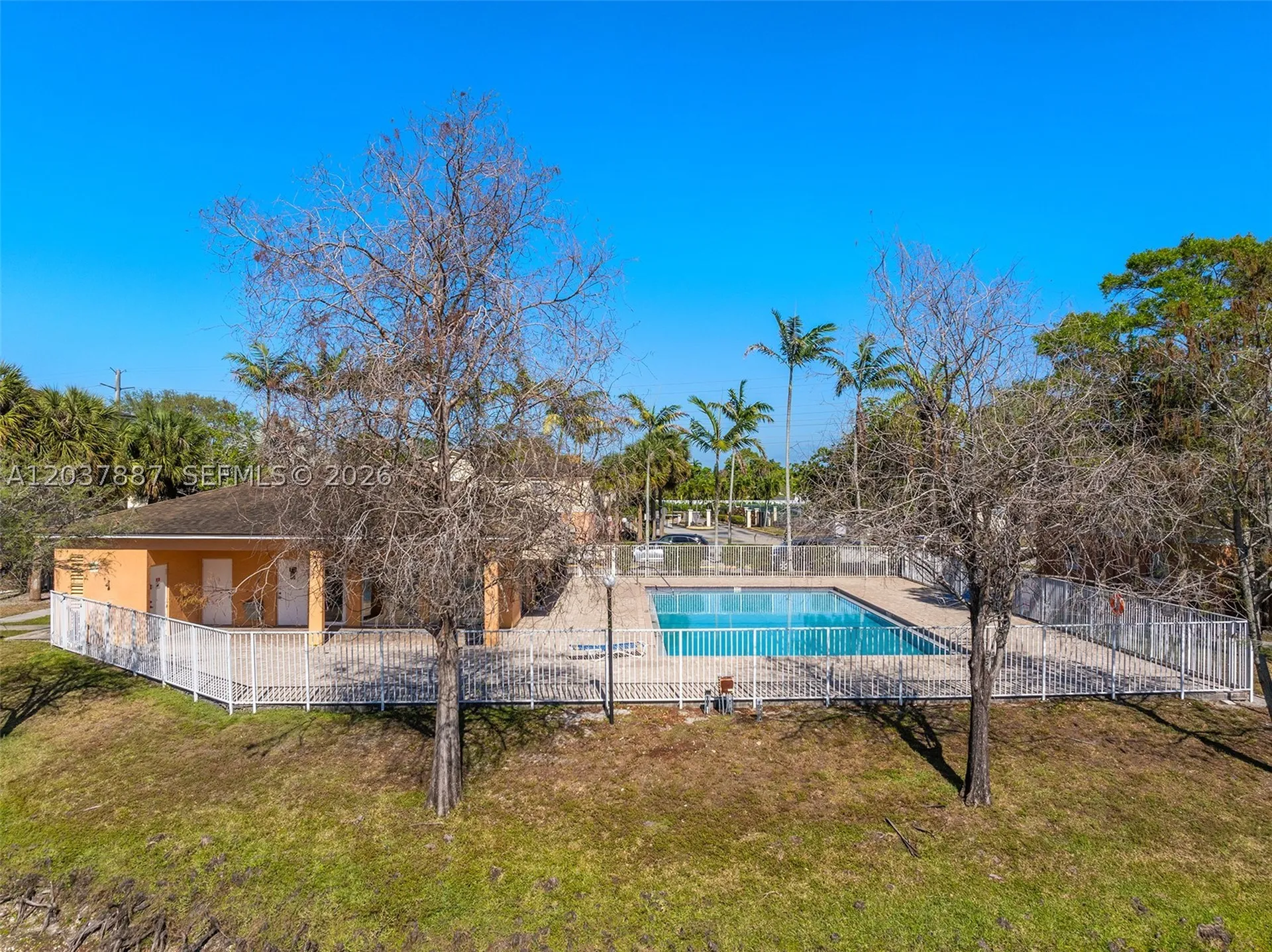 3690 N 56th Avenue Hollywood FL 33021