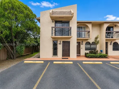 1052 W 79th Street Hialeah FL 33014