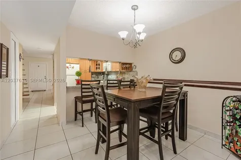 1052 W 79th Street Hialeah FL 33014