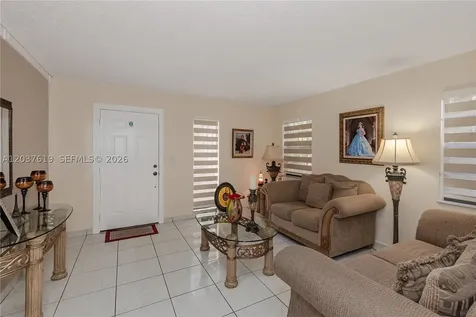 1052 W 79th Street Hialeah FL 33014