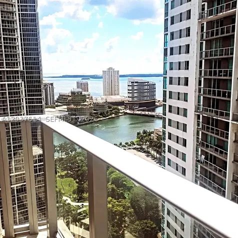 77 SE 5th Street Miami FL 33131