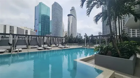 77 SE 5th Street Miami FL 33131