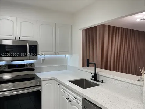 8233 Harding Avenue Miami Beach FL 33141