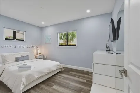 7395 SW 39th Street Miami FL 33155
