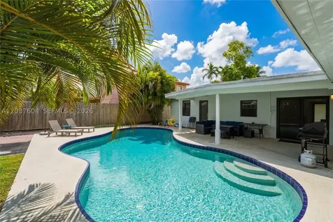 7395 SW 39th Street Miami FL 33155
