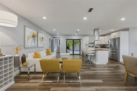 7395 SW 39th Street Miami FL 33155