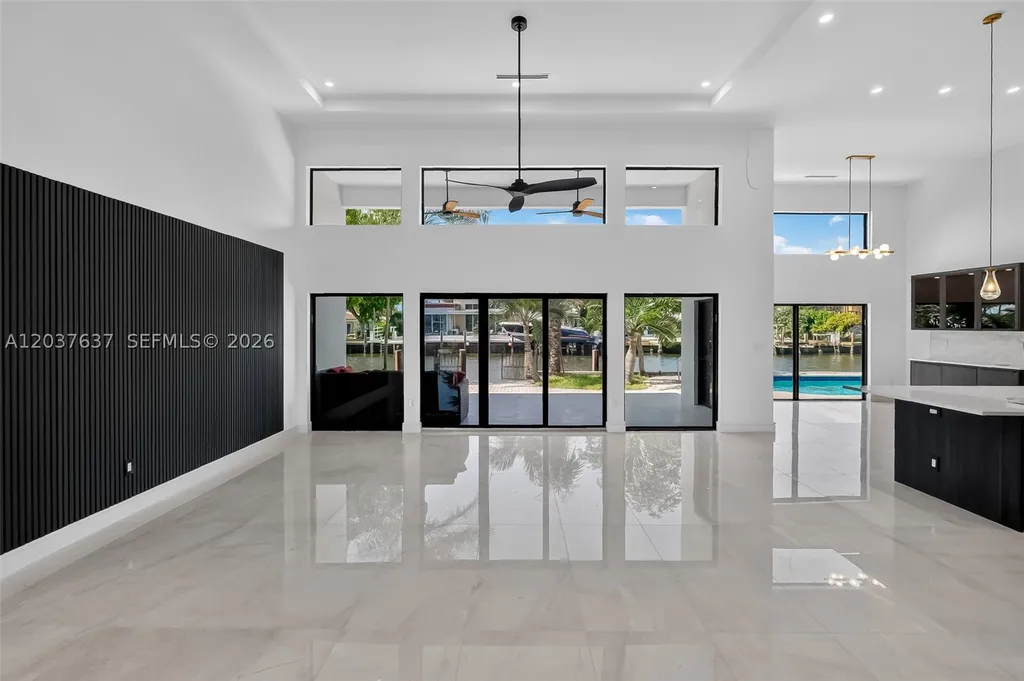 2832 NE 24th Court Fort Lauderdale FL 33305