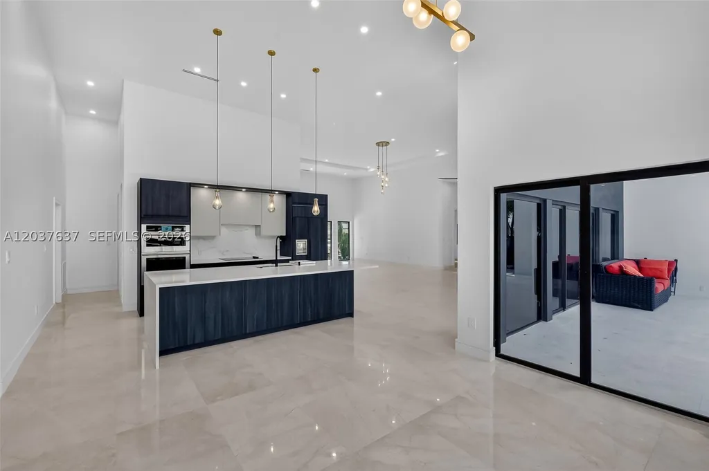 2832 NE 24th Court Fort Lauderdale FL 33305