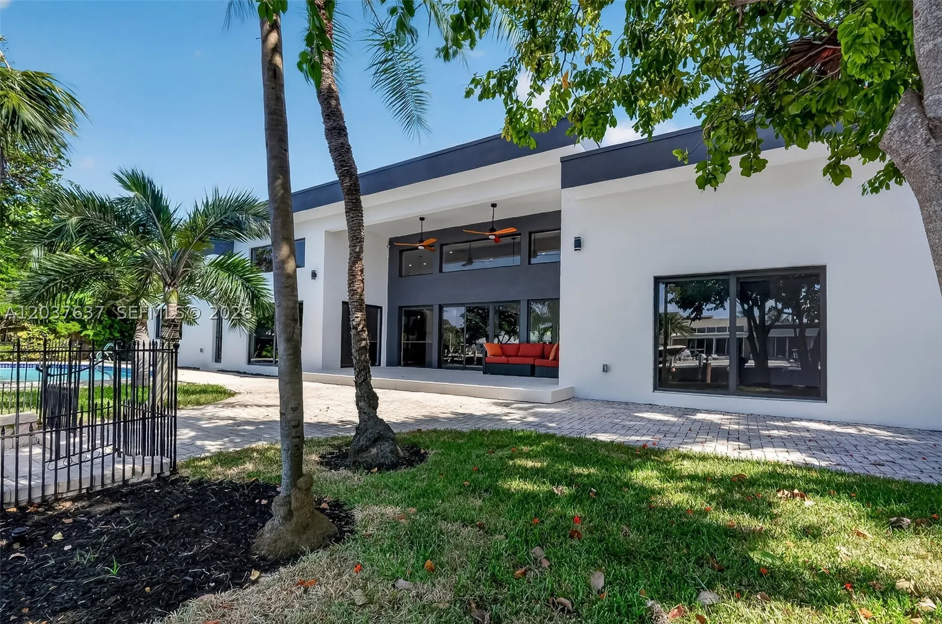 2832 NE 24th Court Fort Lauderdale FL 33305