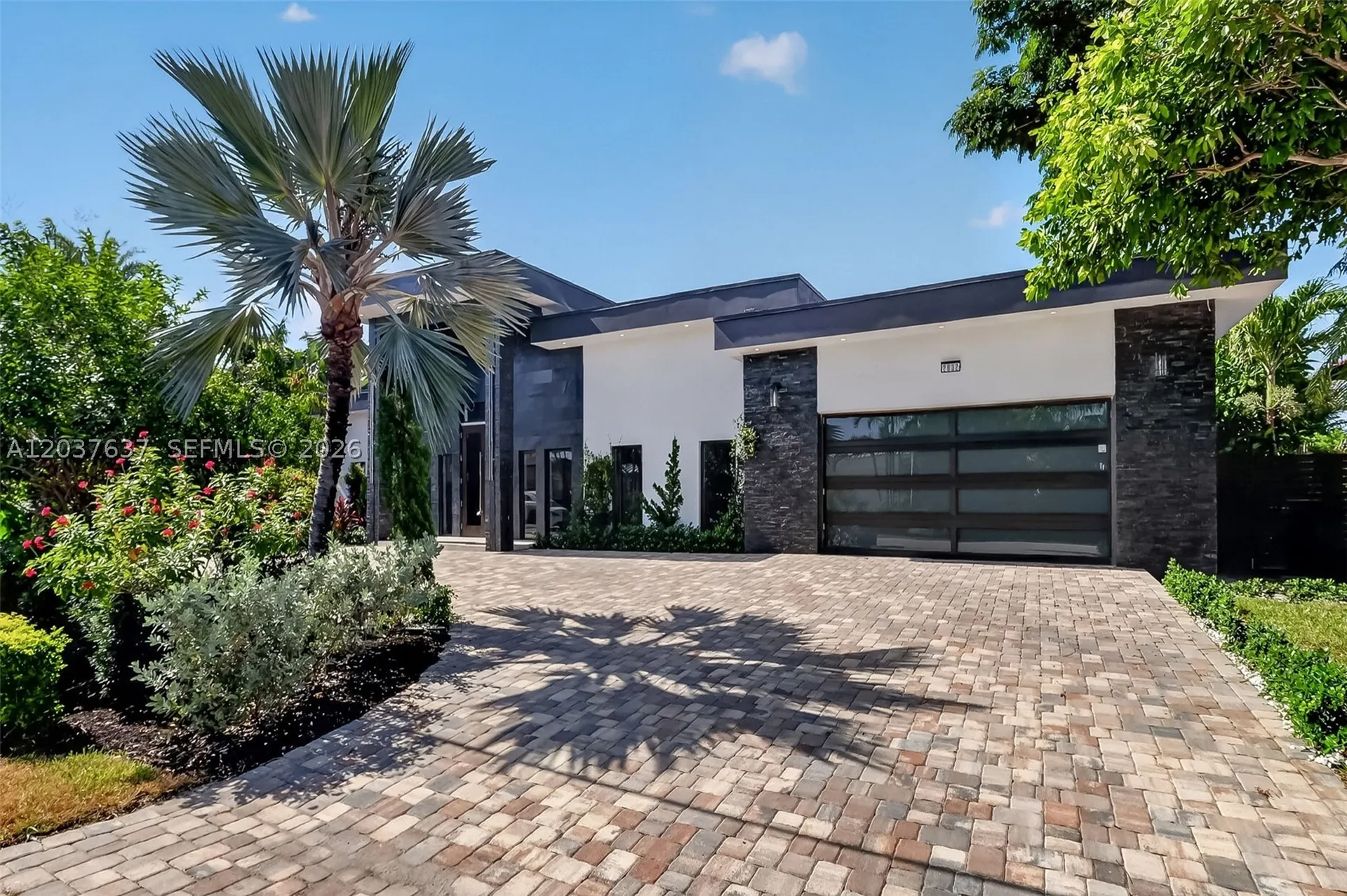 2832 NE 24th Court Fort Lauderdale FL 33305