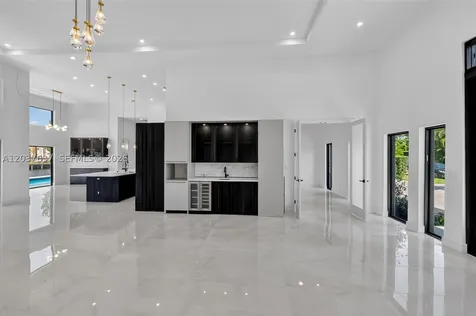 2832 NE 24th Court Fort Lauderdale FL 33305