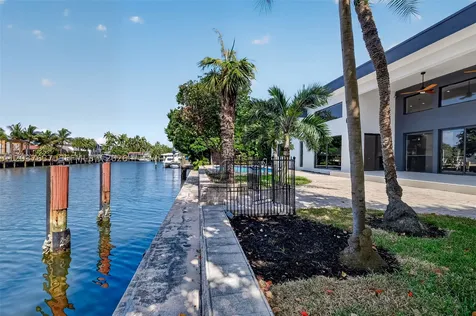 2832 NE 24th Court Fort Lauderdale FL 33305
