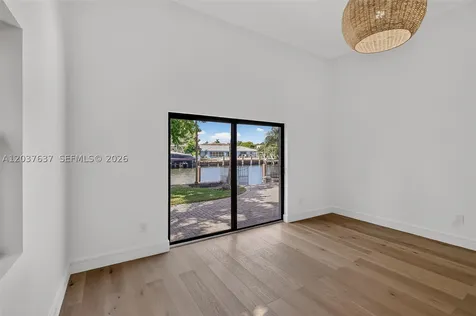 2832 NE 24th Court Fort Lauderdale FL 33305