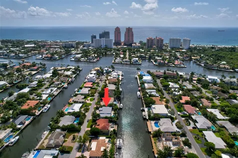 2832 NE 24th Court Fort Lauderdale FL 33305