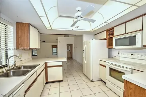 1822 SE 11 Terrace Cape Coral FL 33990