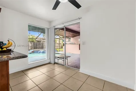 2751 NW 107th Terrace Sunrise FL 33322