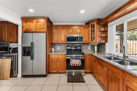2751 NW 107th Terrace Sunrise FL 33322