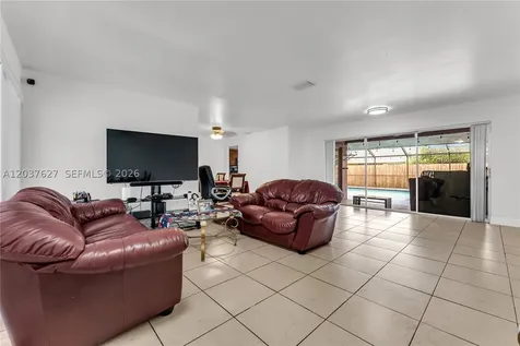 2751 NW 107th Terrace Sunrise FL 33322