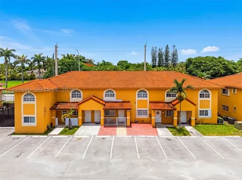 3574 W 80th Street Hialeah FL 33018
