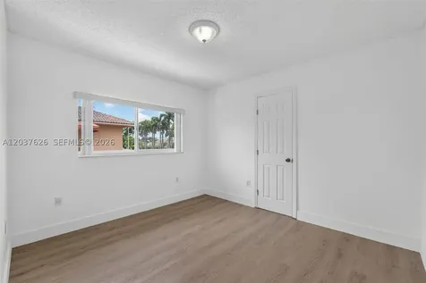 3574 W 80th Street Hialeah FL 33018