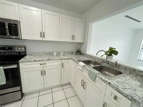 15332 SW 72nd Street Miami FL 33193