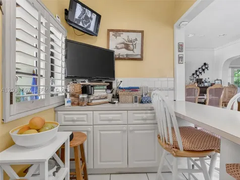 5430 W 4th Lane Hialeah FL 33012