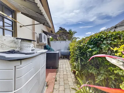 5430 W 4th Lane Hialeah FL 33012