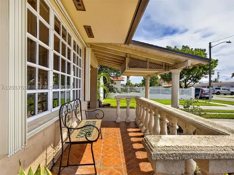 5430 W 4th Lane Hialeah FL 33012