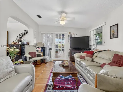 5430 W 4th Lane Hialeah FL 33012