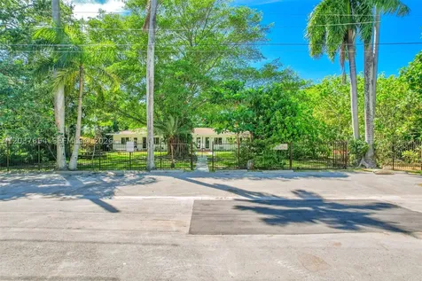 8440 NE 1st Avenue Miami FL 33138
