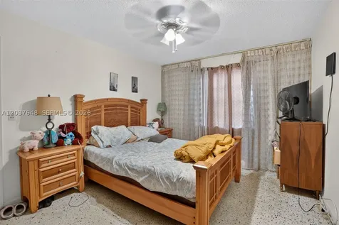 450 SW 9th Street Miami FL 33130
