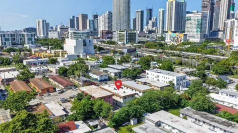 450 SW 9th Street Miami FL 33130