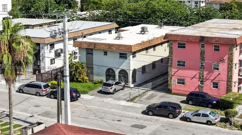 450 SW 9th Street Miami FL 33130